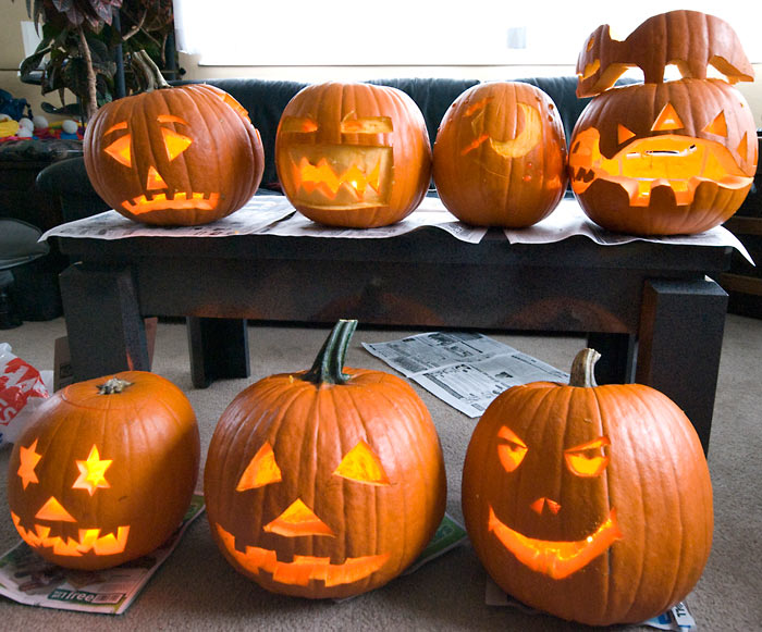 Army of pumpkins.