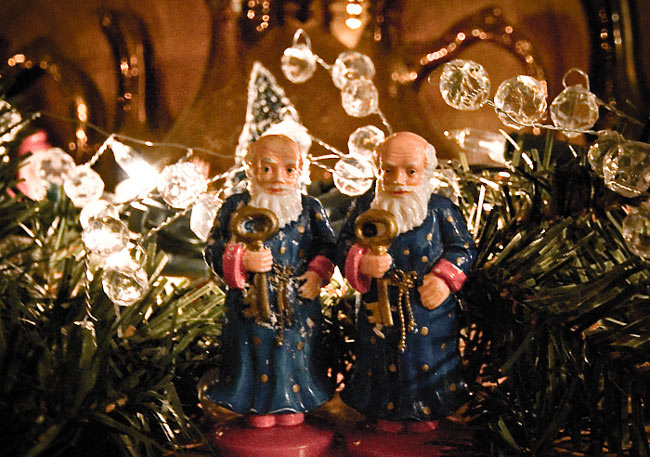 The Sedin brothers Cynthia's vintage Santa ornaments OR Sedins in 2050?